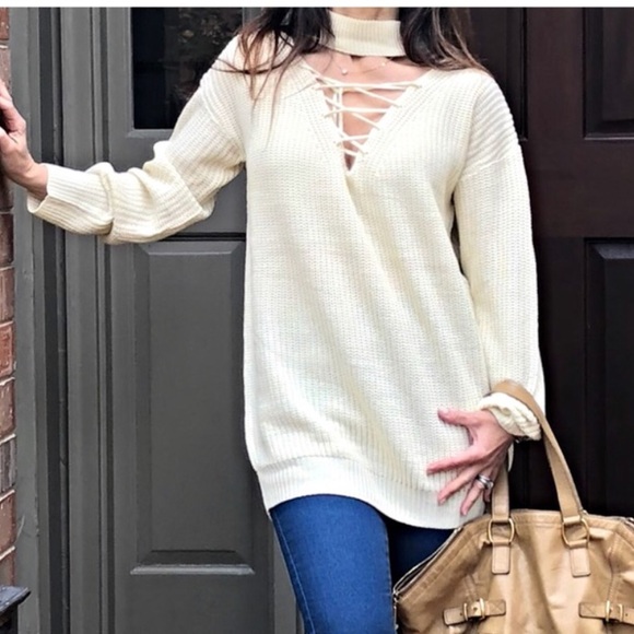 ✨LAST ONE ✨Beige tie up chocker neck sweater - Picture 4 of 7